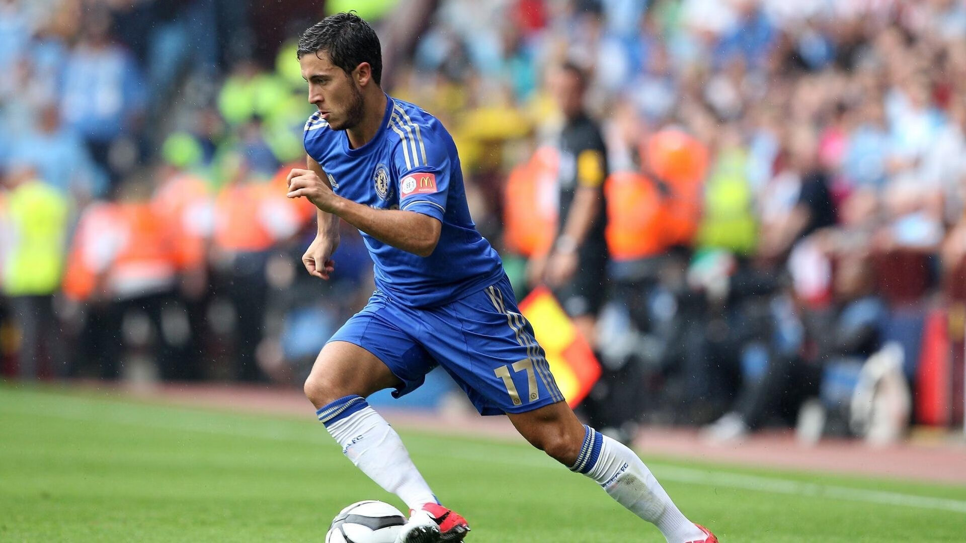 阿斯顿维拉客场平局,稳定发挥,球队保持不败状态,阿斯顿维拉首发