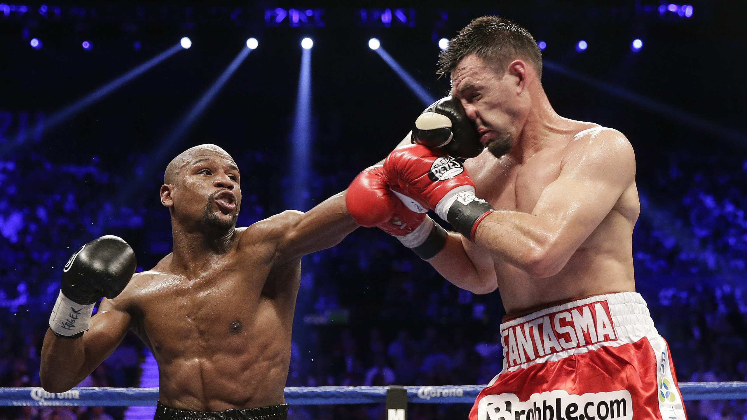 阿丽娜·萨巴伦卡赢得2024年WTA年终总决赛